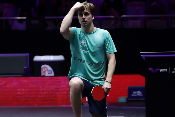 被训练与执 被训练与执